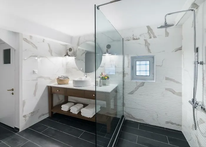 Mavrogenous Luxury Appartement