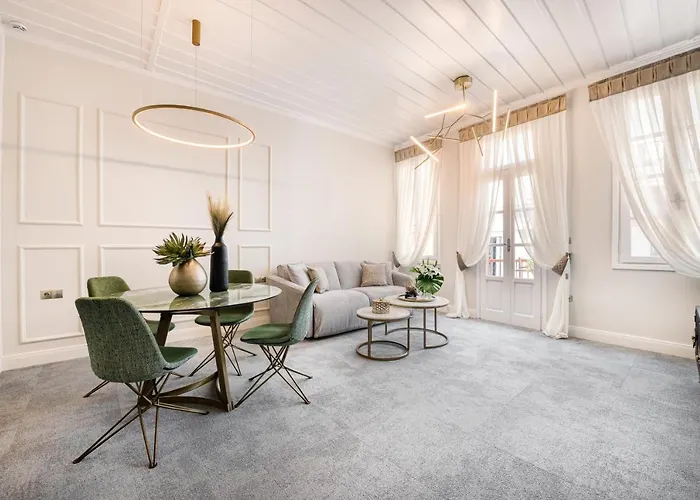 Mavrogenous Luxury Apartamento Náuplia